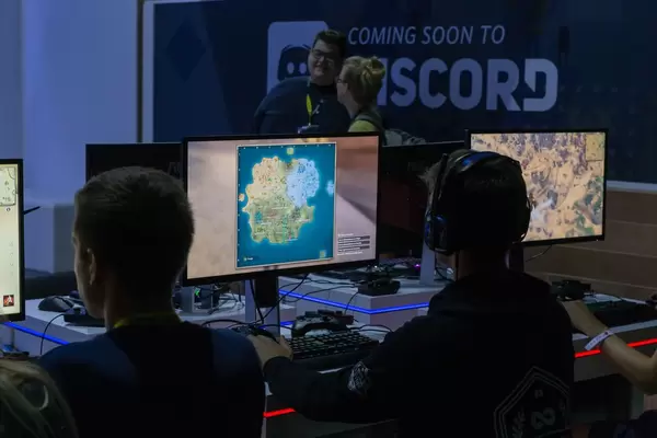 Spieler spielen Strategiespiele - Gamescom 2018