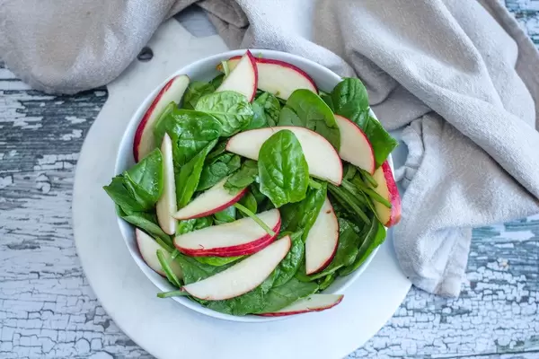 Spinach and Apple Salad  (Flip 2019) (Flip 2019)