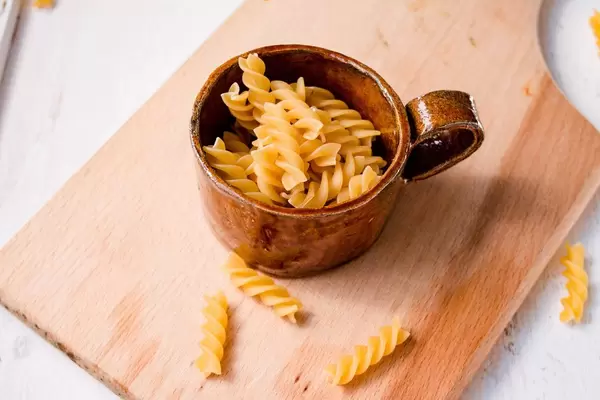 Spiral pasta in bowl