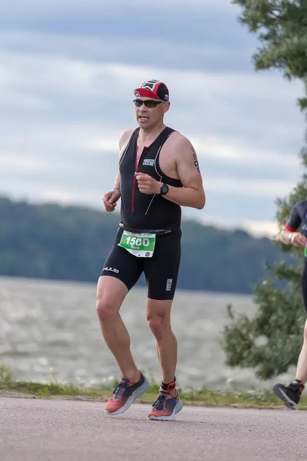 Sportsman at the Ironman in Lahti, Finland rund the half marathon to finish the tough triathlon course