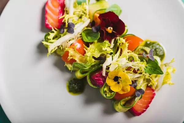 Spring Salad With Salmon, Cucumber And Tomatoes (Flip 2020)