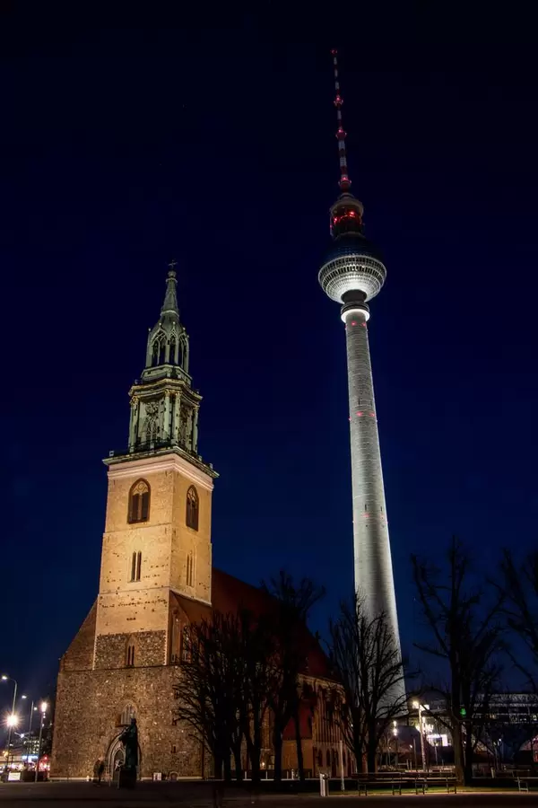 St. Marienkirche and Berliner Fernsehturm at night