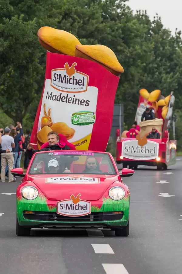 St Michel Madeleines Werbeauto