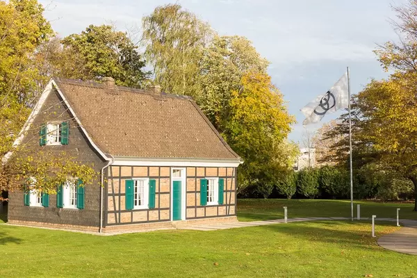 Stammhaus von ThyssenKrupp in der Abendsonne