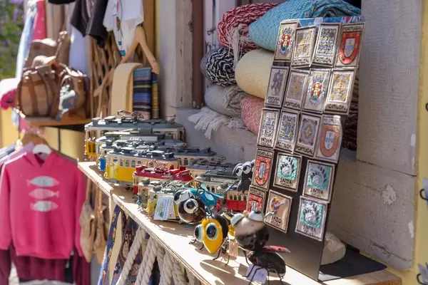 Stand mit Souvenirs - Sintra, Portugal