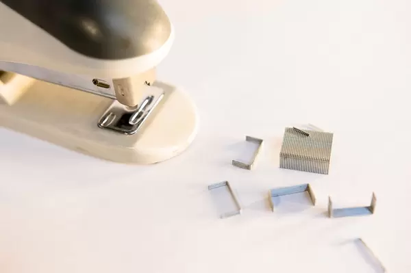 Stapler with staples in front