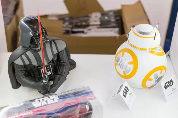 Star Wars Roboter Darth Vader und BB-8 - Gamescom 2017, Köln