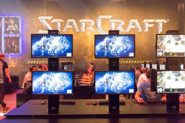 Starcraft II am Messestand von Activision Blizzard - Gamescom 2017, Köln