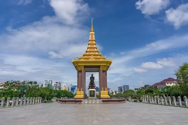 Statue von Norodom Sihanouk in Phnom Penh