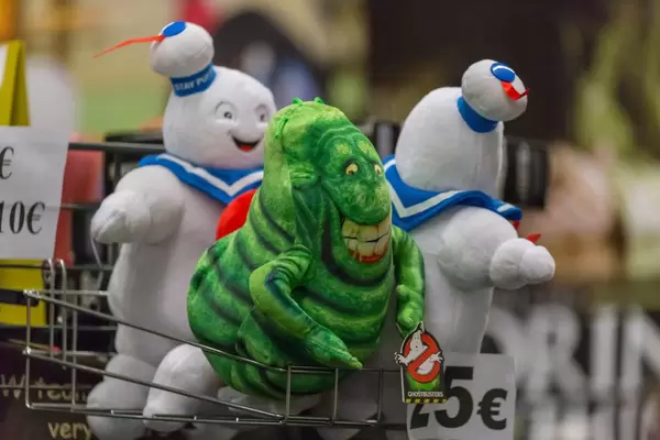 Stay Puft Marshmallow Man und Slimer Plüschtiere