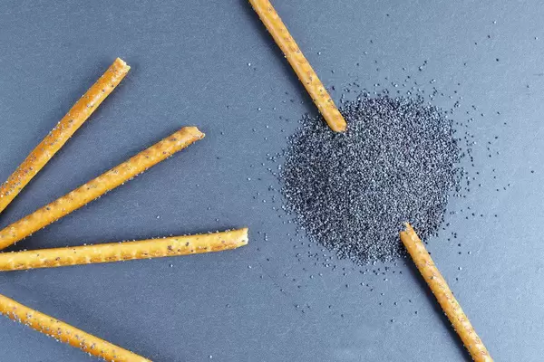Sticks with poppy seeds, close-up view (Flip 2019)