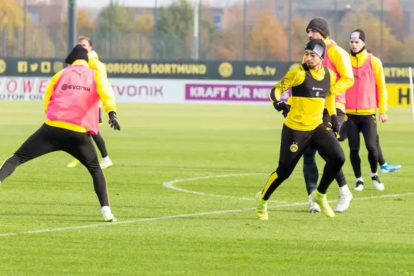 Strafraum Szene bei einer Spielform im Training des BVB