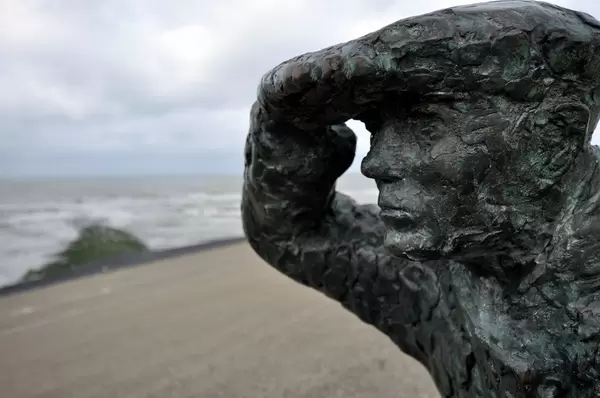 Strand Camperduin: Statue