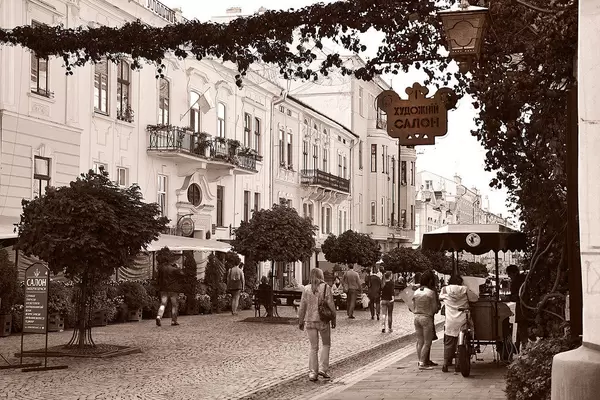 Straße der Unabhängigkeit. Czernowitz Stadt