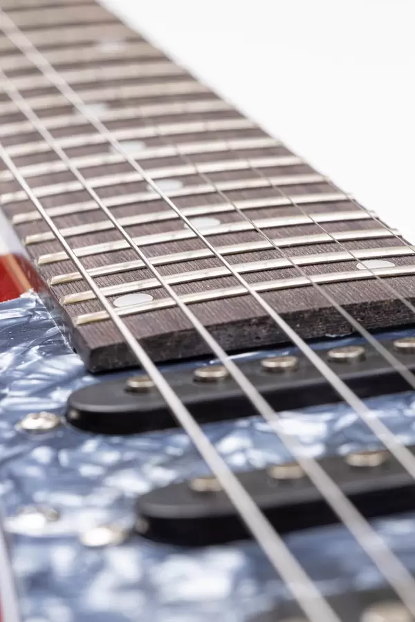 Strings and Frets on the Electric Guitar