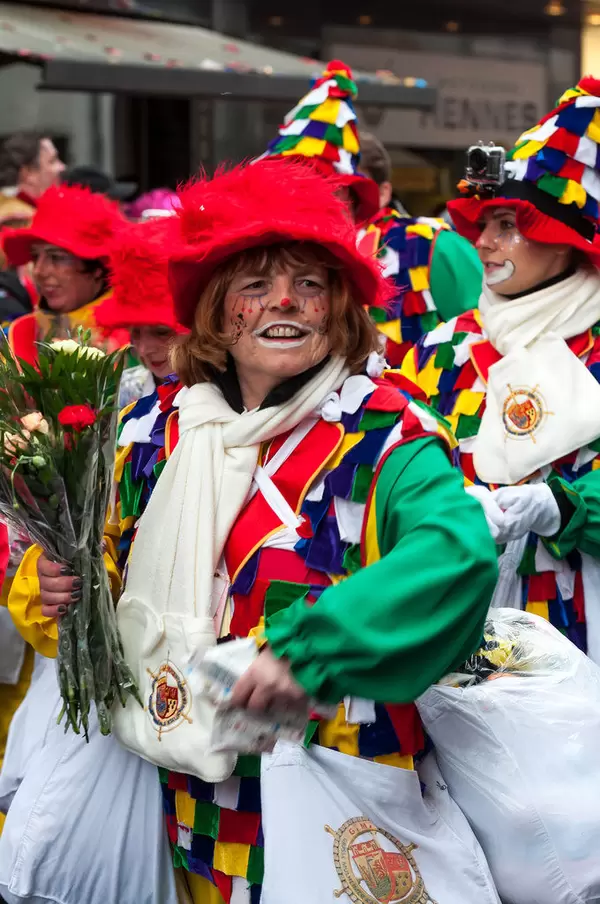 Strüssjer und Kamelle