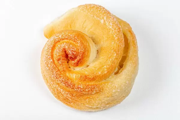 Sugar bun on white background (Flip 2020)