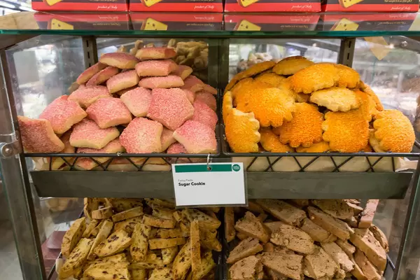 Sugar Cakes at Whole Foods Market