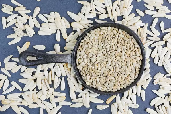 Sunflower seeds in a small pan (Flip 2019)