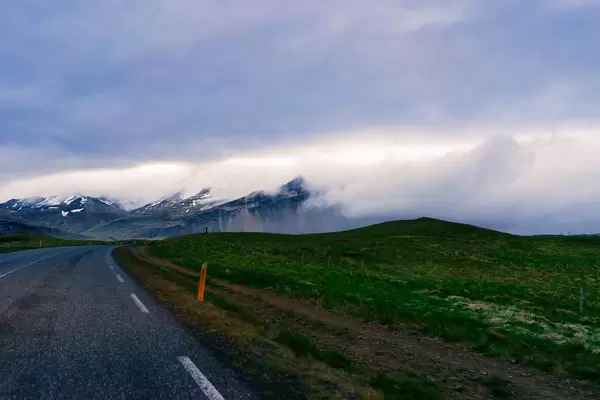 Sunlight through the dark clouds / Sonnenlicht durch die dunklen Wolken