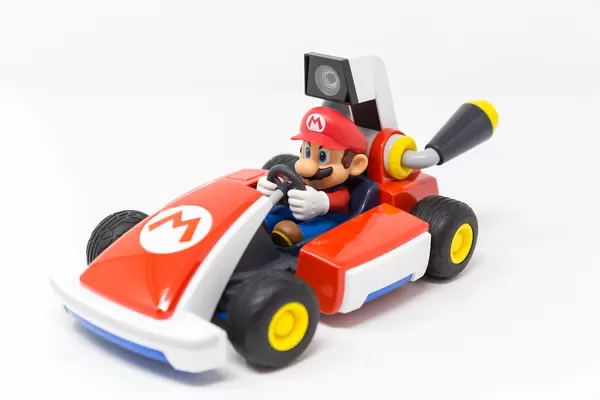 Super Mario Live: lustiges Autorennen zu Hause gesteuert mit Nintendo Switch