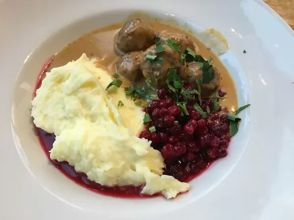 Swedish Meatballs (köttbullar)