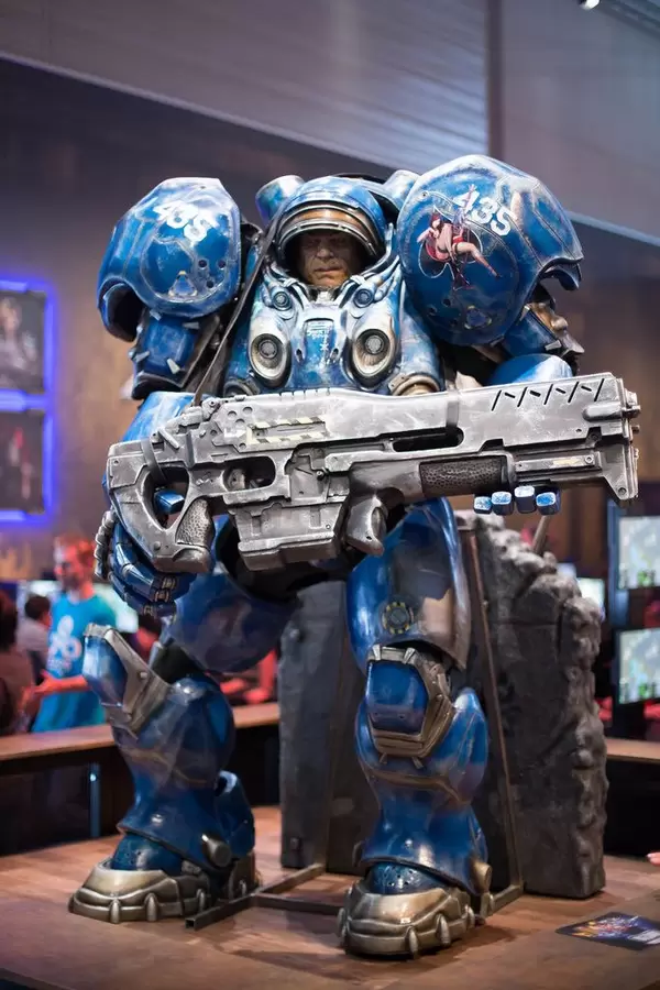 Taikus-Modell von Star Craft am Messestand von Activision Blizzard