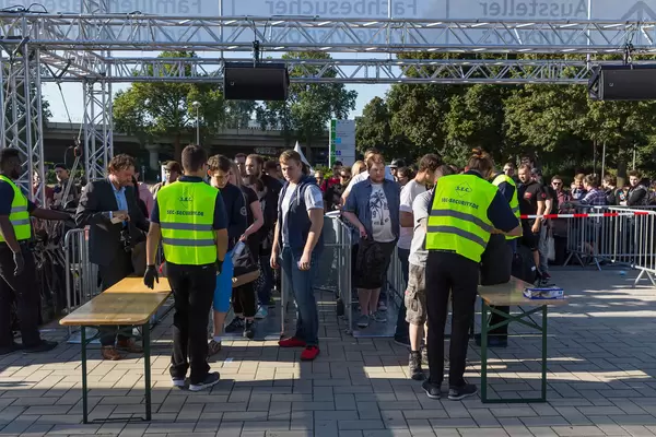 Taschenkontrollen auf der Gamescom
