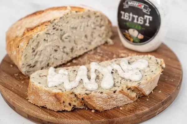 Tasty rustic bread with Tartar sauce (Flip 2019)
