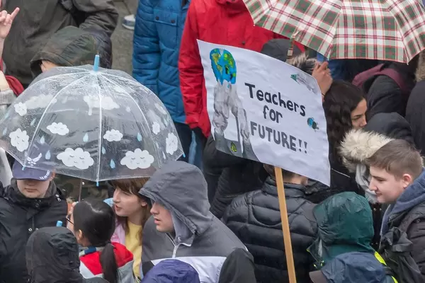 'Teachers for FUTURE!!' sign at Fridays For Future Cologne