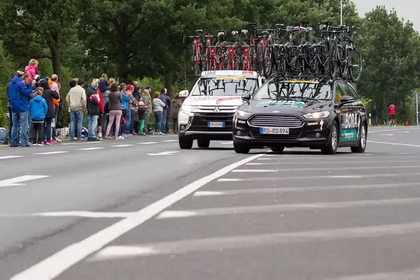 Team Bora Materialwagen