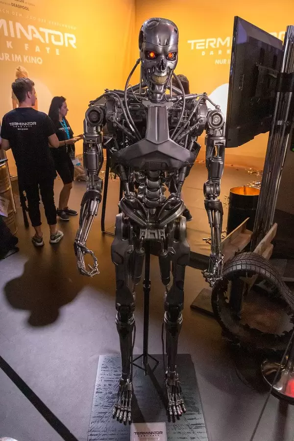 Terminator: Dark Fate -  Endoskelett Statue