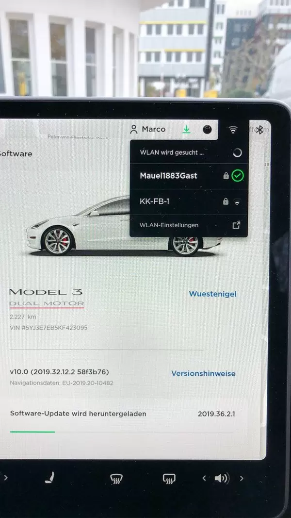 Tesla Software Update über das lokale W-lan Netzwerk