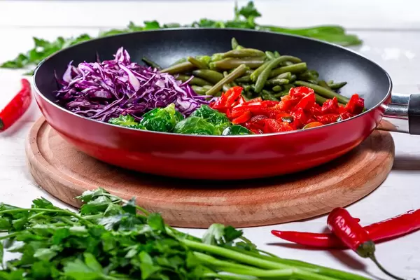 The pan is filled with delicious and healthy stewed vegetables