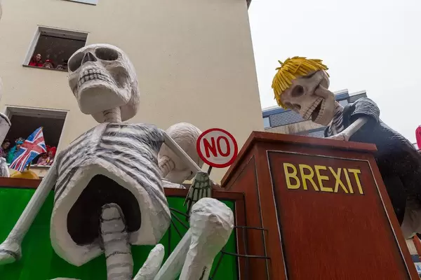 The slowness of the Brexit process is the focus of a satirical wagon of the Cologne Carnival Rose Monday Parade, with Boris Johnson turning into a skeleton while addressing MPs (also skeletons) at the House of Commons
