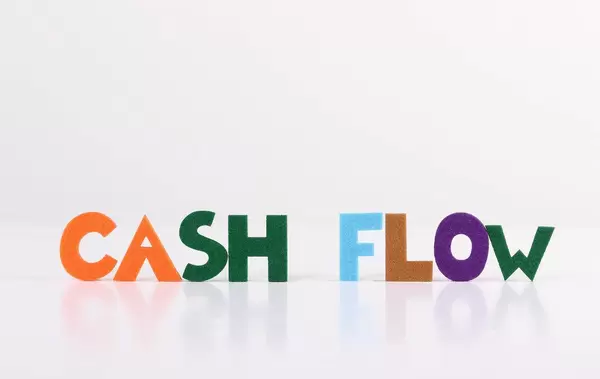The word Cash Flow on white background