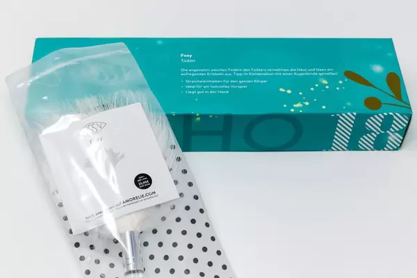 Tickler Kitzel Feder Spielzeug aus dem Amorelie Adventskalender