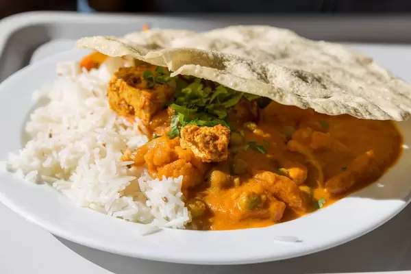 Tikki Masala Chicken with Rice and Flat Bread