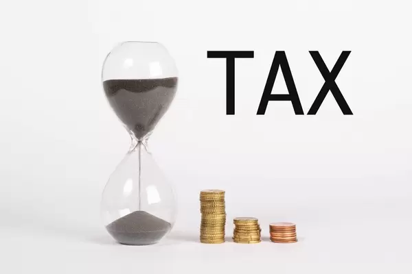 Time countdown for tax deadline concept