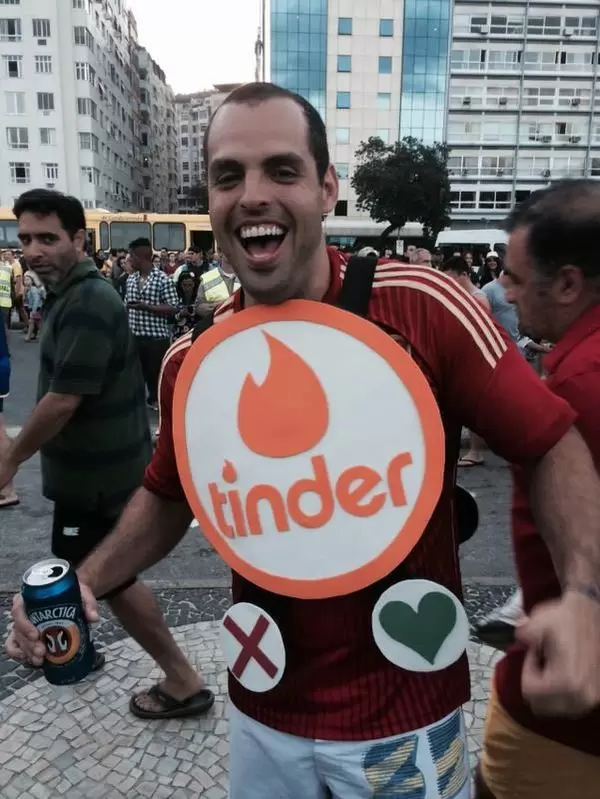 Tinder-Fan in Brasilien