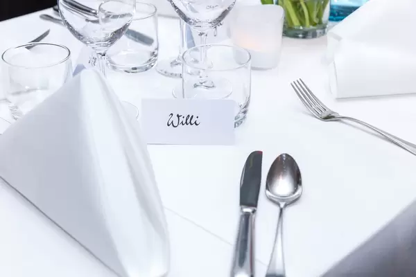 Tischkarte mit dem Namen Willi