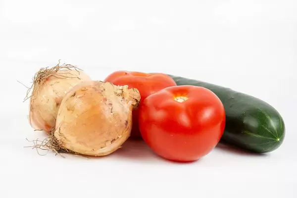 Tomato Cucumber and Onions (Flip 2019)