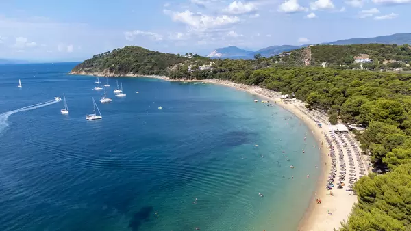 Top 10 beaches in Greece: aerial view of tropical-like Koukounaries beach on Skiathos