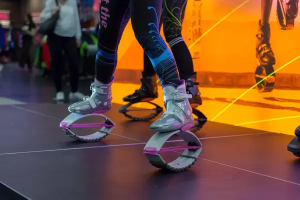 Training with Kangoo Jumps rebound shoes