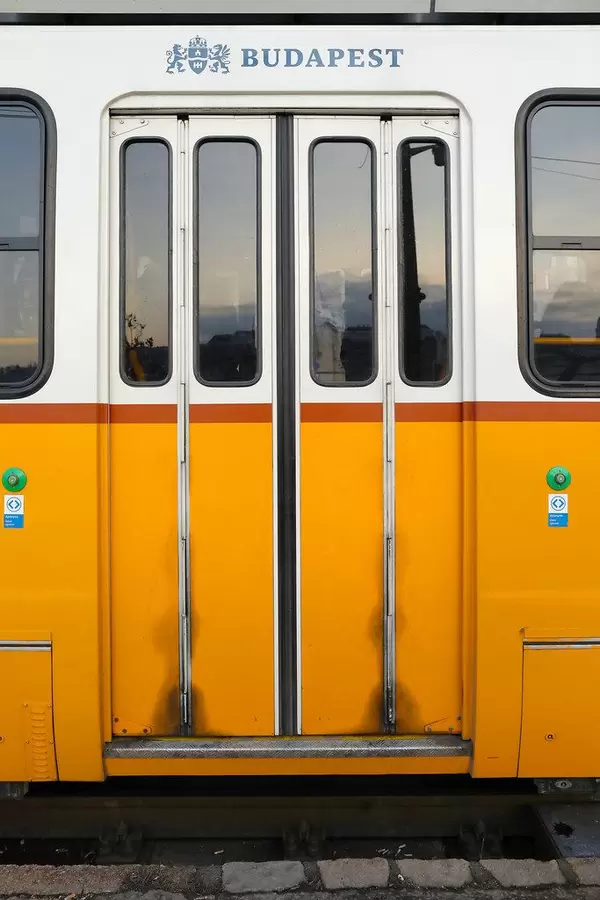 Tram in Budapest, door details