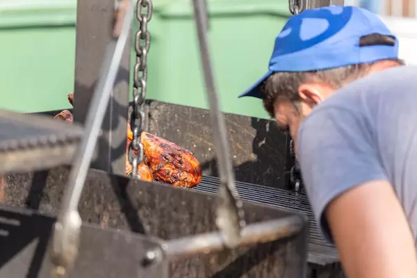 Truthahnkeule auf dem Grill