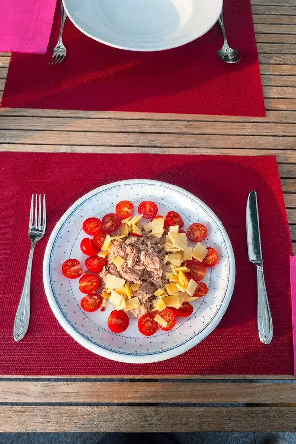 Tuna, cheese and cherry tomatos