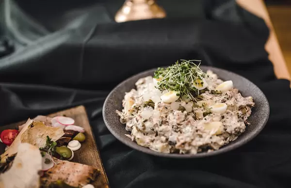 Tuna - Chicken Salad With Eggs And Mayo