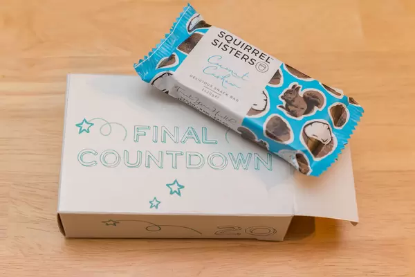 Tür 20: Rohkostriegel Squirrel Sisters "Coconut Cashew"