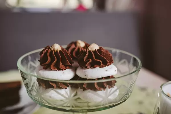 Turkish Beze or Meringues on glass bowl
